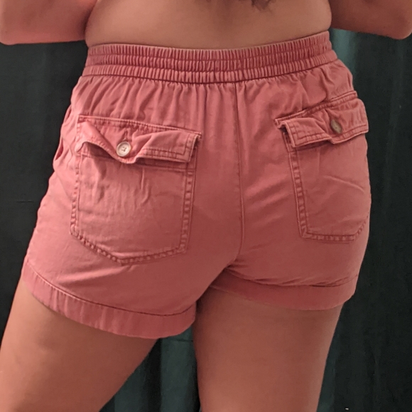 Shorts - Picture 3 of 4